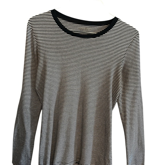 Striped Black and White Women's Top - Picture 1 of 4